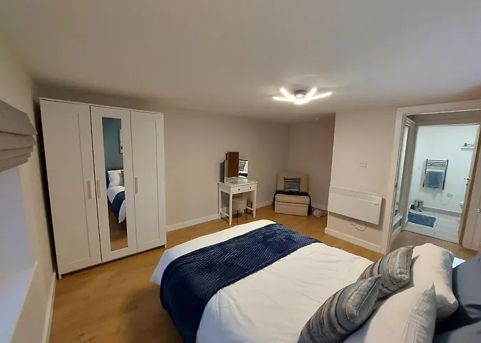 Abbey View Apartment